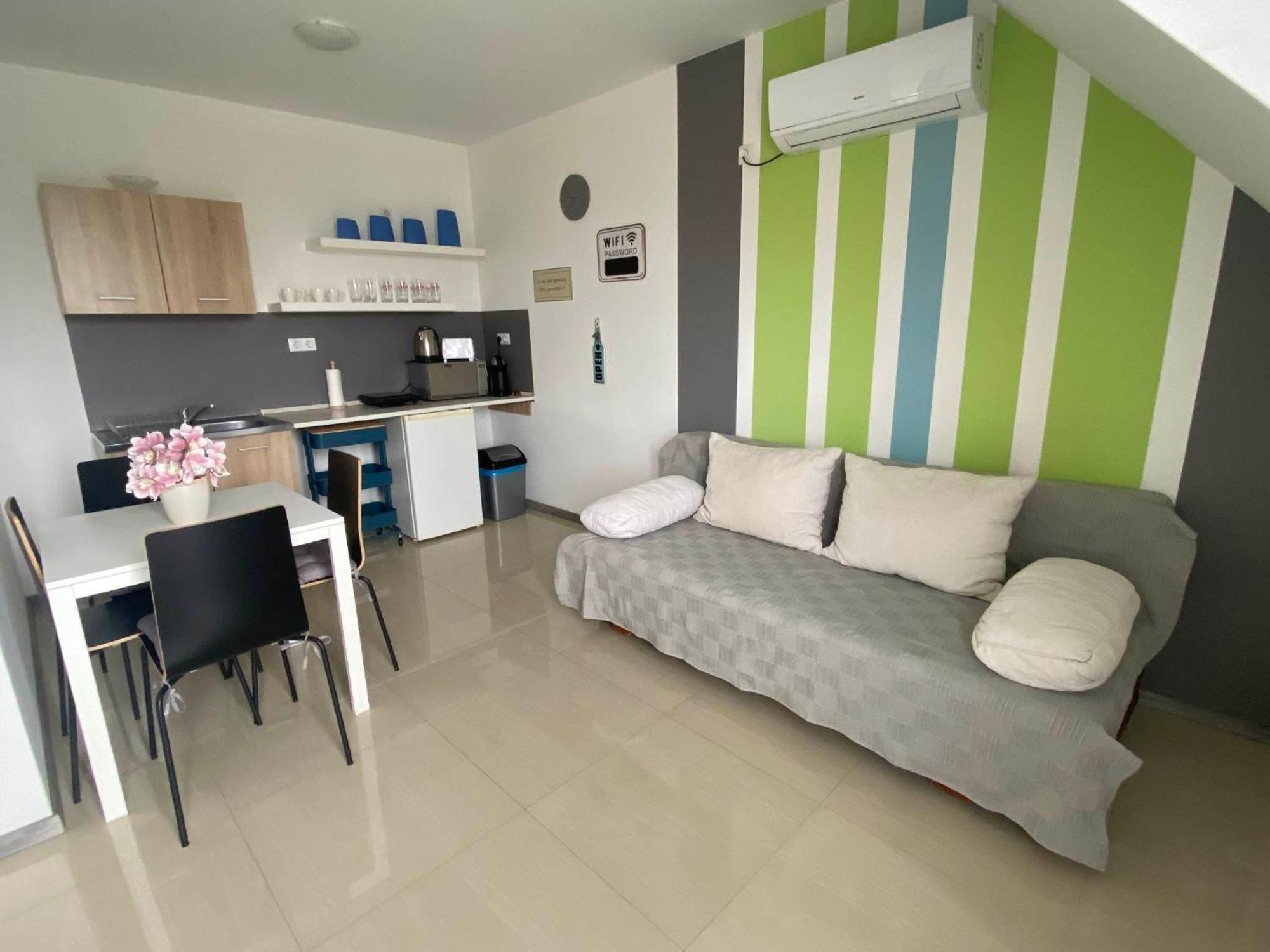 Hajdúszoboszló Lexy Family Apartman מראה חיצוני תמונה